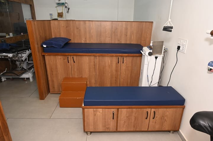 Mangal physiotherapy center